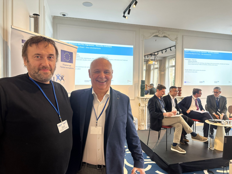 biznesa procesu analītiķis Armands Visockis ar sanāksmes dalībnieku