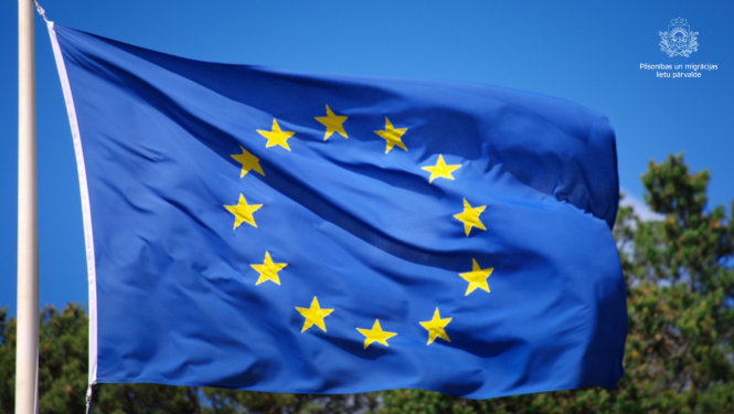 Eiropas Savienības karogs mastā