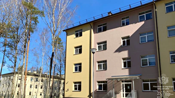 Patvēruma meklētāju centra "Mucenieki" ēka