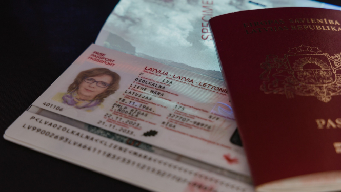 Latvijas pasu attēls