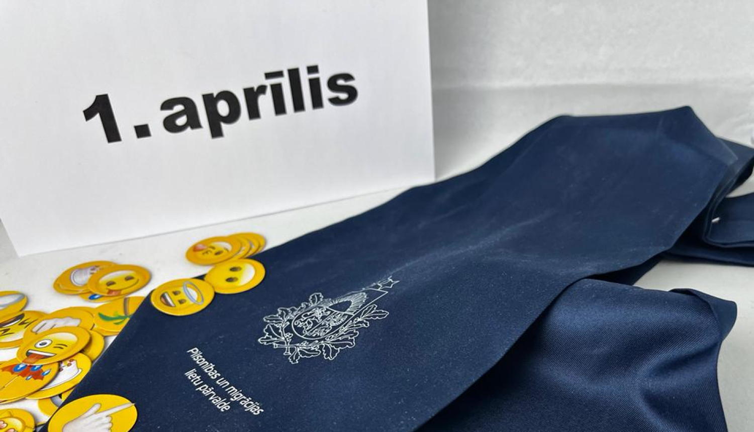 1 aprīļa sveiciena bilde