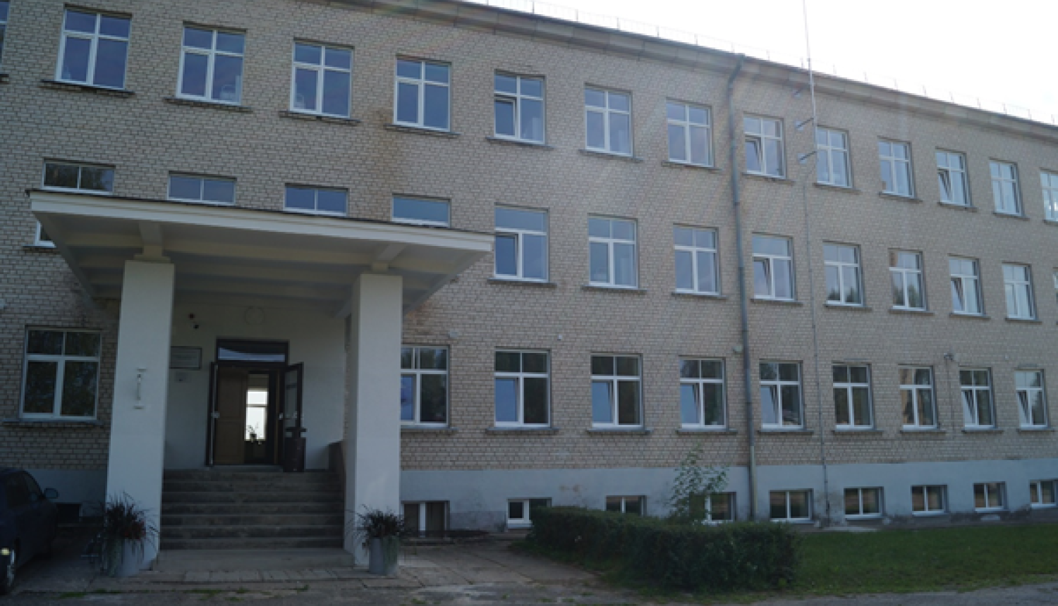 Patvēruma meklētāja izmitināšanas centra Liepnas ēka