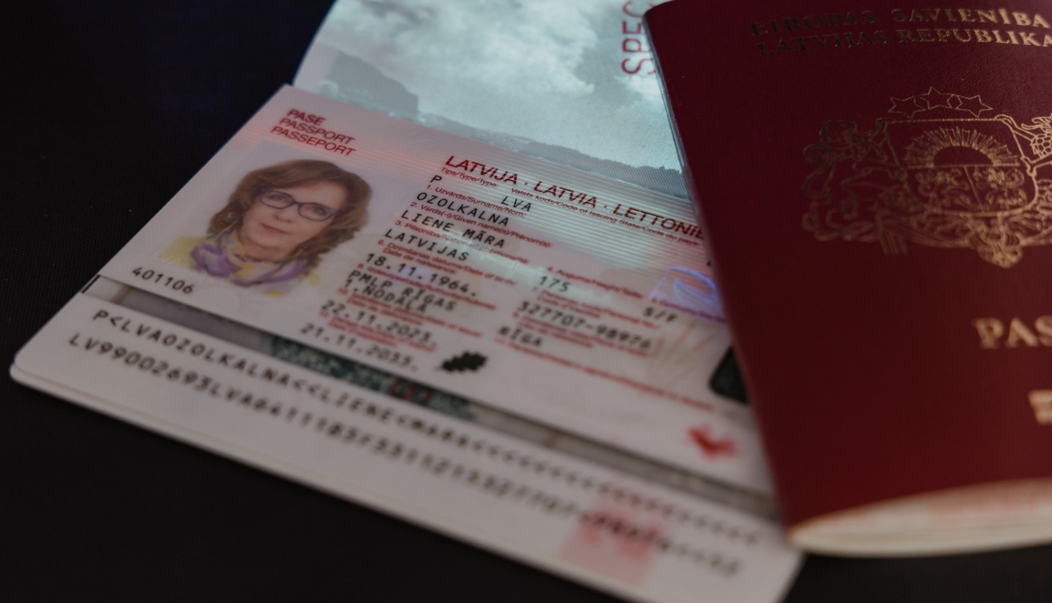 Latvijas pasu attēls
